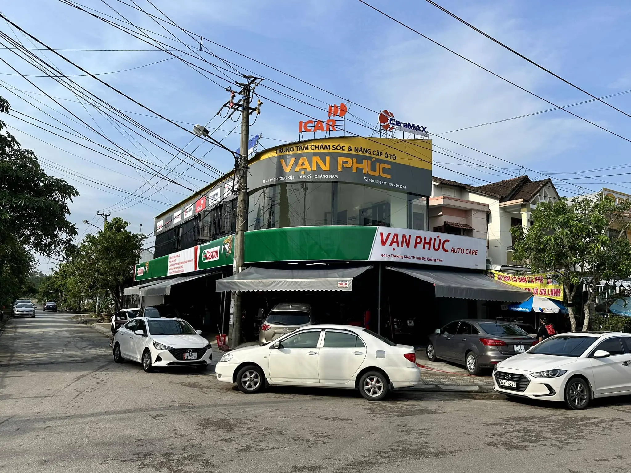 TRUNG TÂM CHĂM SÓC XE VẠN PHÚC