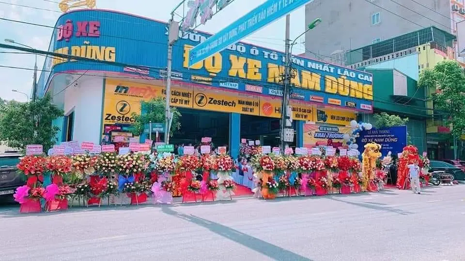 AZ STARS LÀO CAI - ĐỘ XE NAM DŨNG