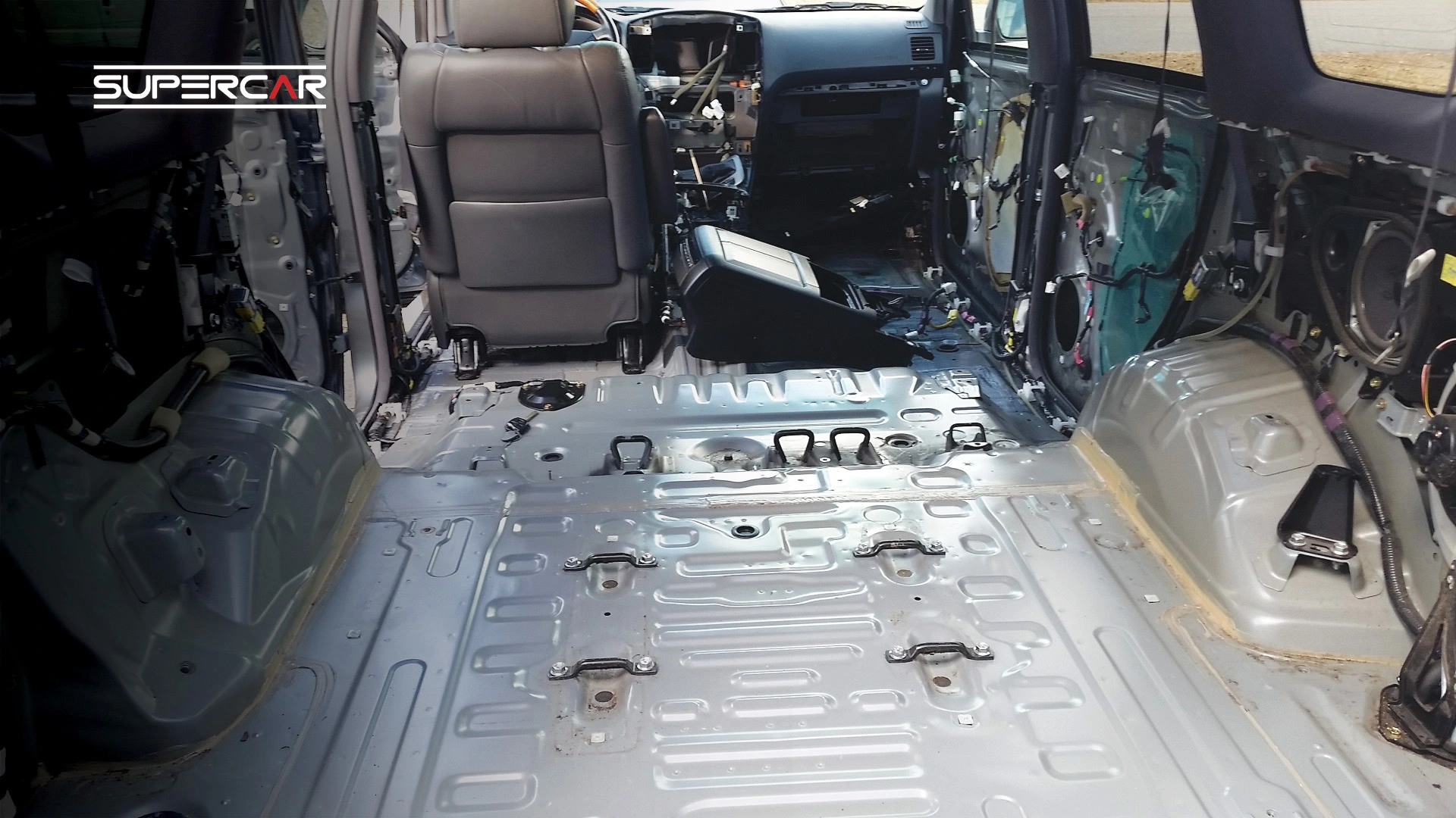 Nên chọn cách âm chống ồn ô tô loại nào tốt?